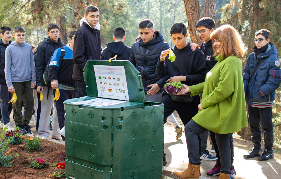 Programme Support: Students as Young Researchers in the Magical World of Composting